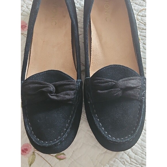 Vionic Women's Black Loafers - Picture 5 of 10